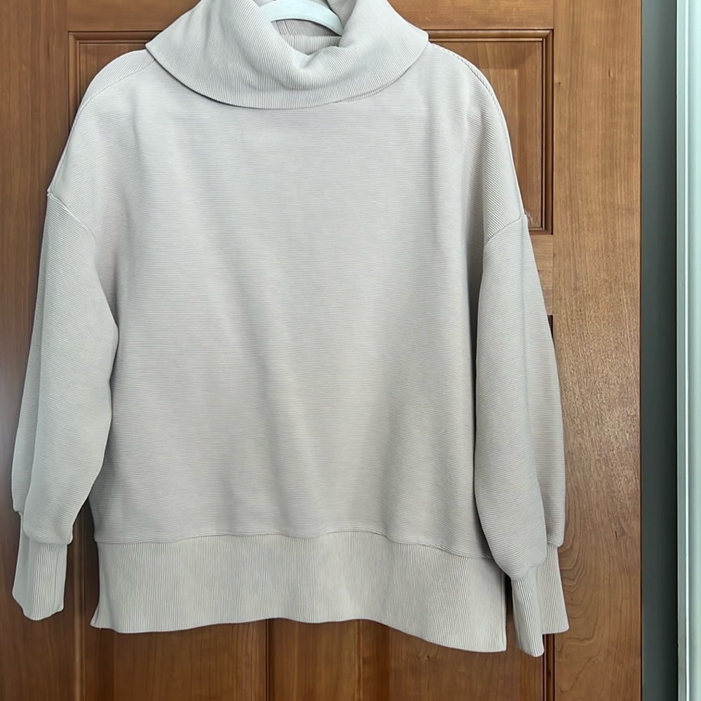 Varley Milton Sweat in Mushroom Medium P599